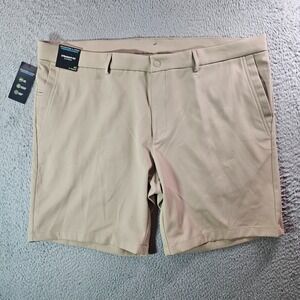 NWT Roundtree & Yorke Performance Shorts Men‎ 42 x 8" Flat Front Khaki